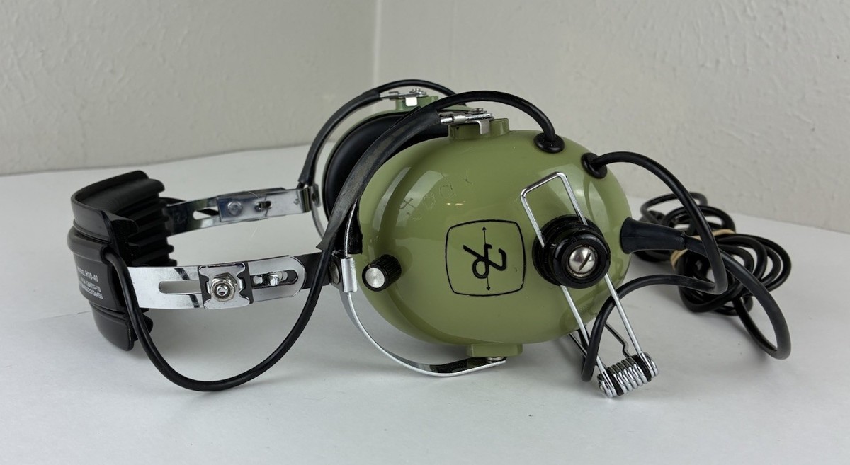 Vintage David Clark H10-40 Aviation Pilots Headset M-4 Mic Dual