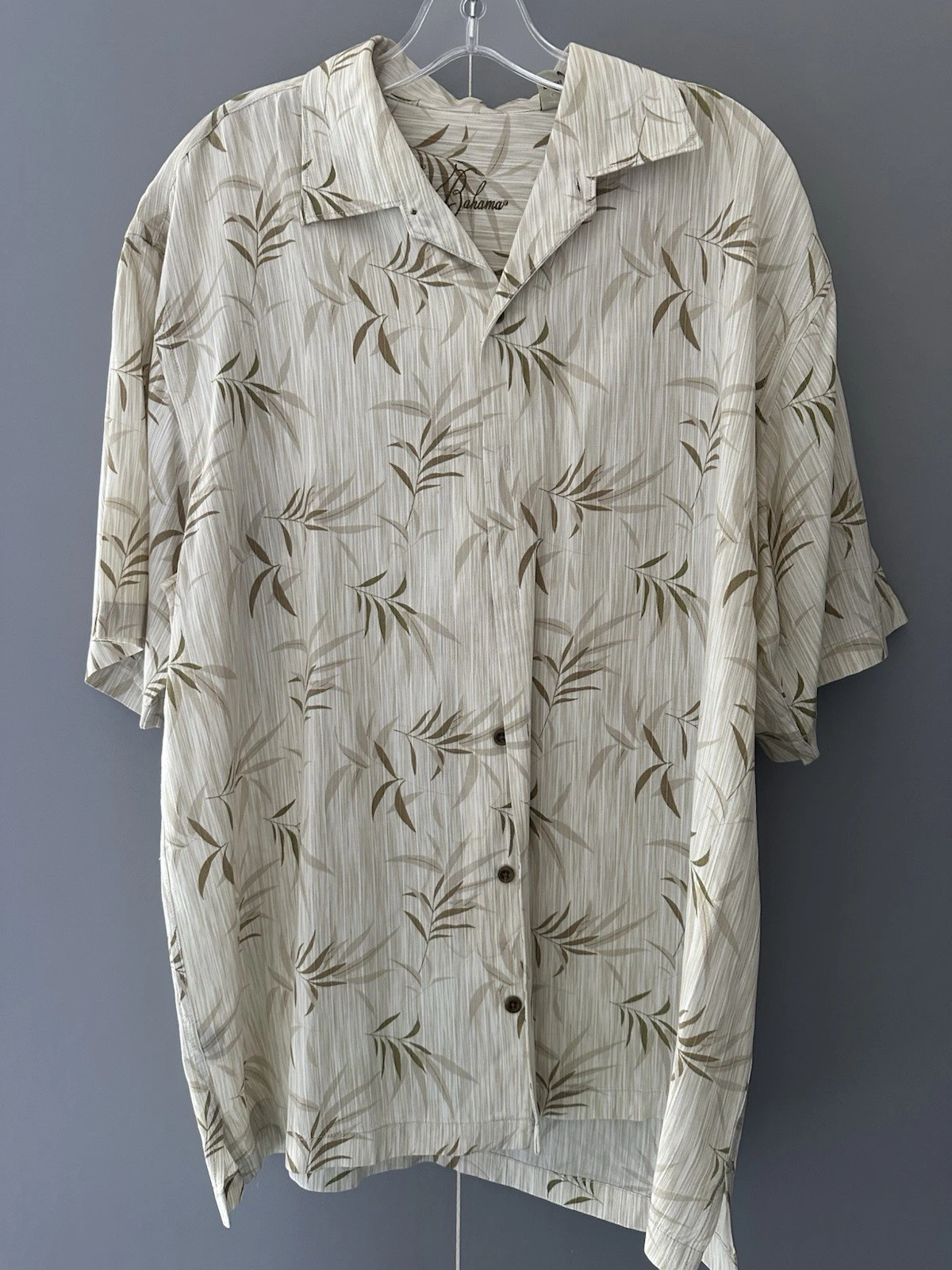 Tommy Bahama Mens Casual Button Up Hawaiian Camp Shirt Large Beige Short Sleeve