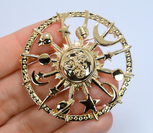 RETRO SUN SOLAR SYSTEM PLANETS GOLD PLATED BROOCH