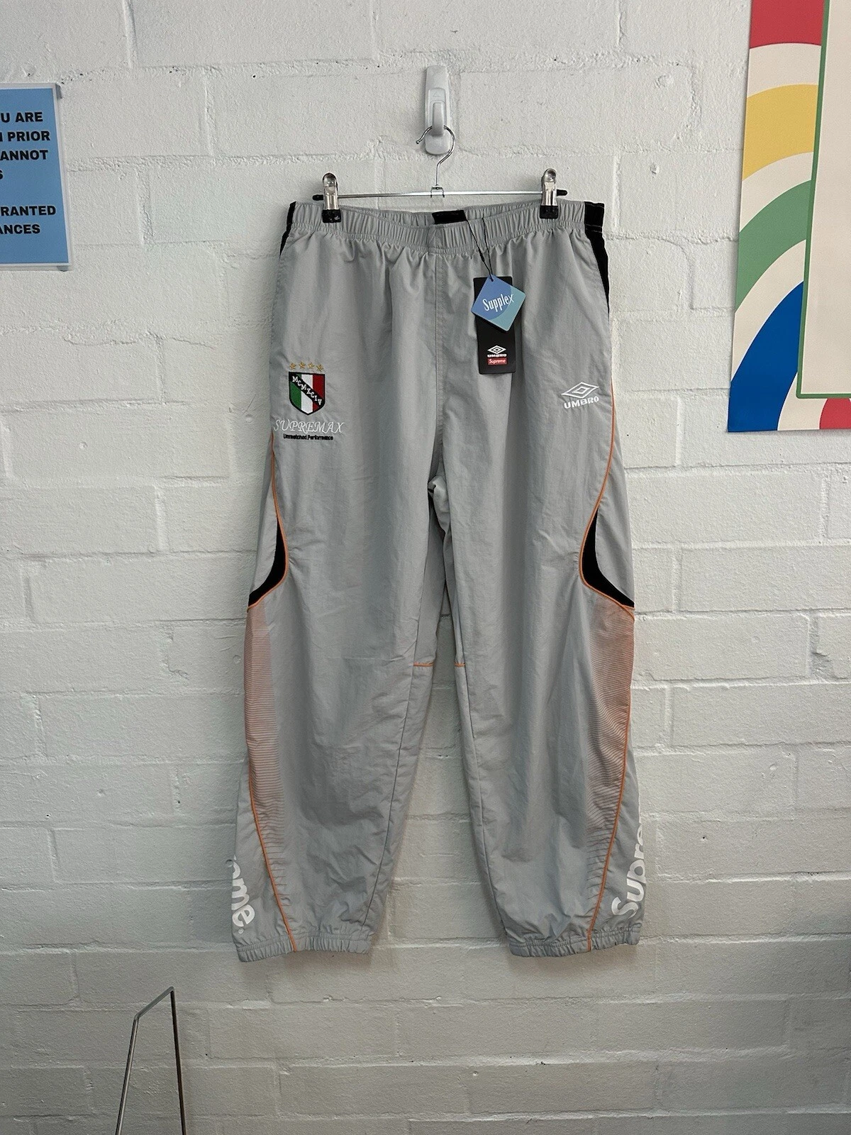 Supreme Pants Mens Medium Gray Umbro Track Soccer Supremax Hype NEW