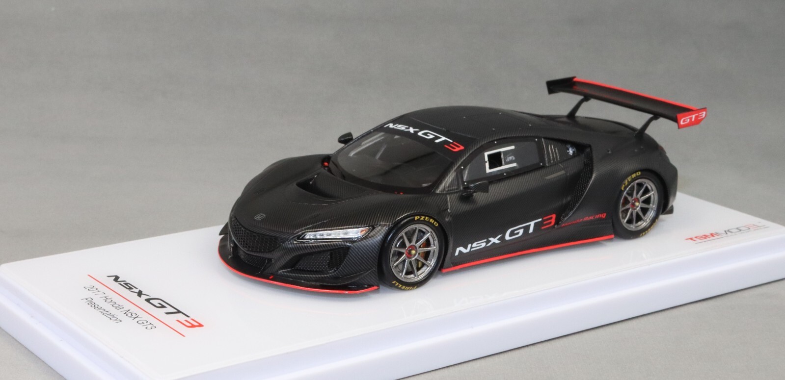 Truescale Honda NSX 2017 GT3 Racing Presentation TSM430299 1/43 NEW