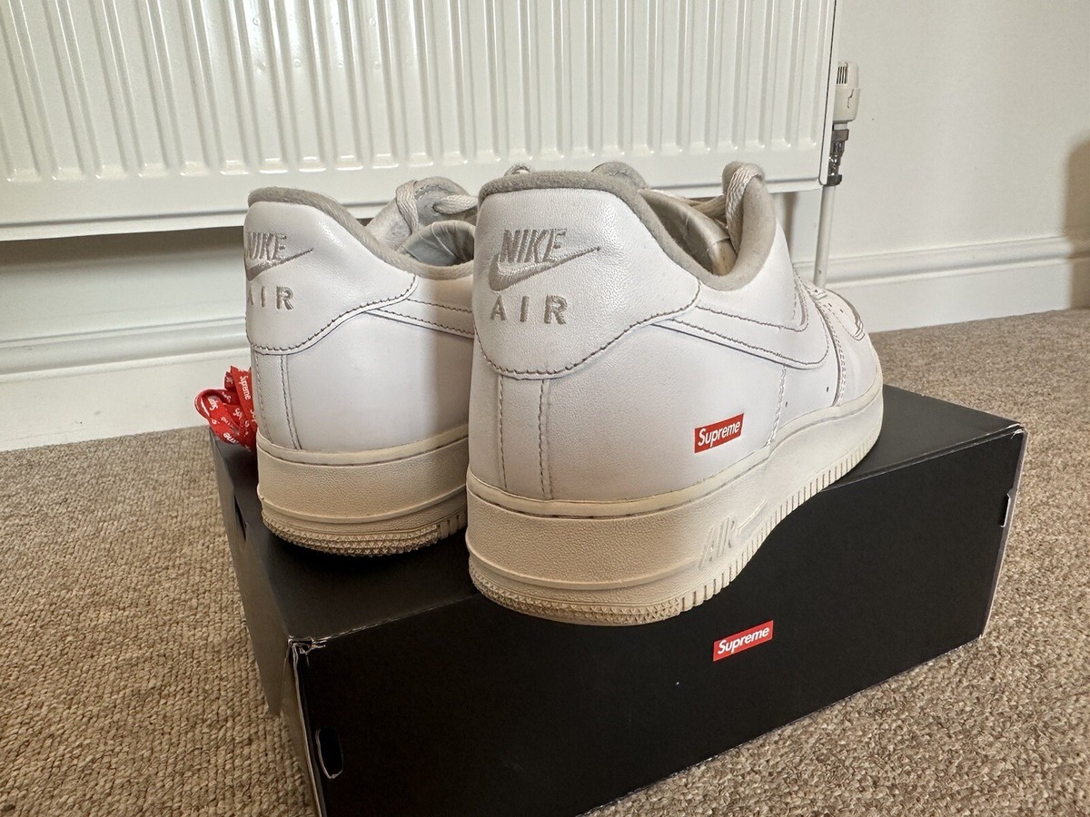 Genuine Nike Air Force x Supreme Low Box Logo White Size 11- w/ Both  Laces