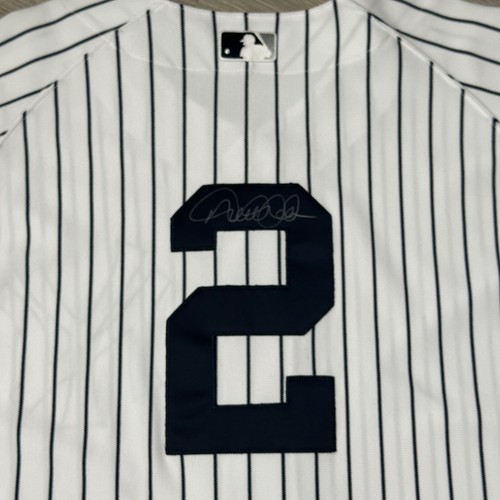 Autographed DEREK JETER New York Yankees Jersey JSA Majestic Authentic 48 Signed - Picture 5 of 10