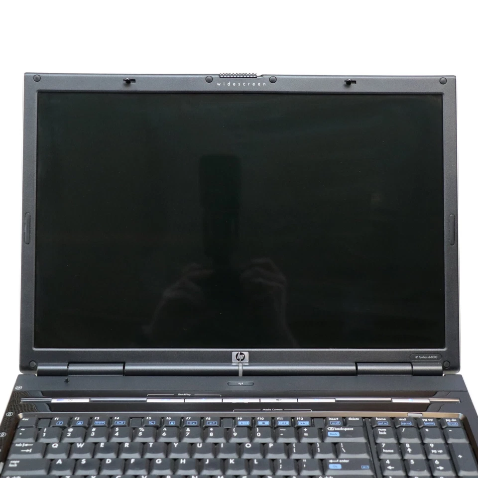 HP Pavilion dv8000 dv8225NR Laptop For Parts or repair - Image 4 of 4