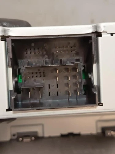 6V0035871D Sistema Audio/Radio Cd para SKODA FABIA (NJ3) Like 2016 191973 - Imagen 2 de 10