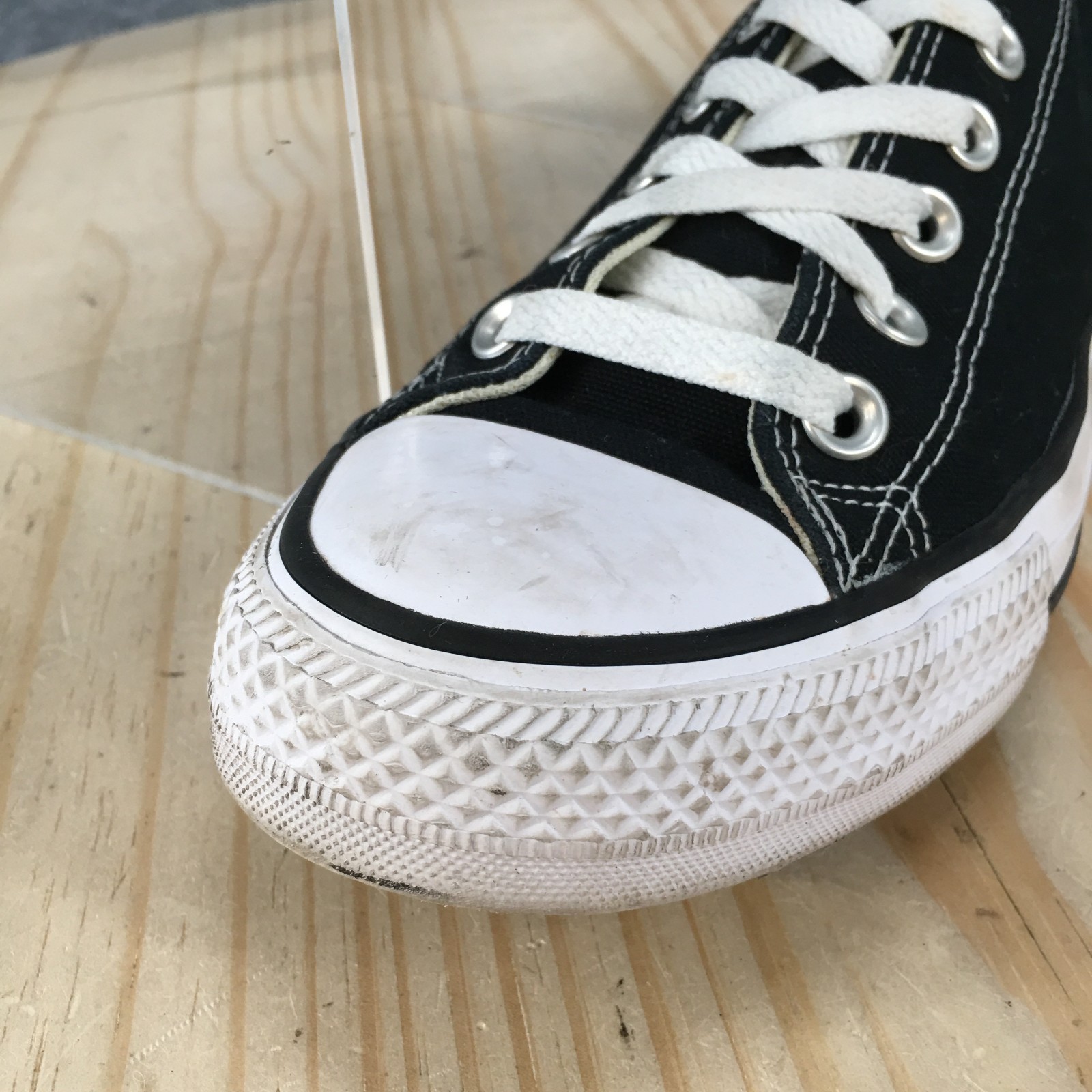 Converse Chuck Taylor All Star Shoes Mens 7 Womens 9 Low Sneakers M9166C Black thumbnail 3