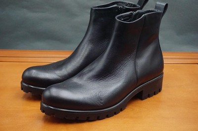 ECCO Boots Womens Size 11 US Black Leather Bootie Ankle Zip Block Heel Non-Slip