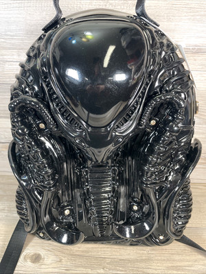 Alien PVC Xenomorph Shaped Purse Backpack Black 3D Creepy New AVP Predator