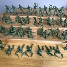 Lot 46 Vintage Plastic Toy Soldiers 1960s Green Army Men TIM-MEE Read