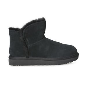 uggs low black