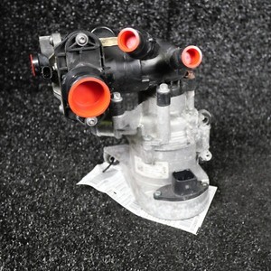 MERCEDES C E GLE Engine Coolant Pump  A2642000100  A2642001501  19  23 OEM