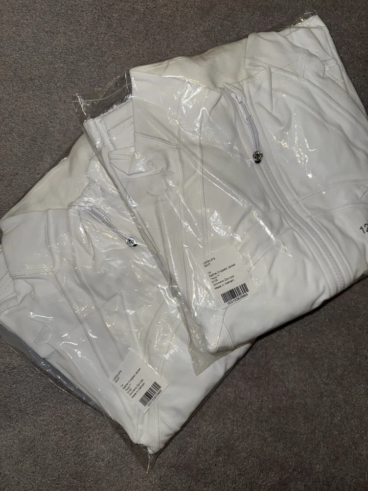 Lululemon Define Cropped Jacket - Brand New - White - UK 18 - Image 3 of 4