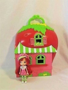 strawberry shortcake dollhouse