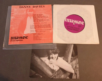 Danny Davies  Something there   PROMO  7'' insert & photoMassive Promotions   DD1