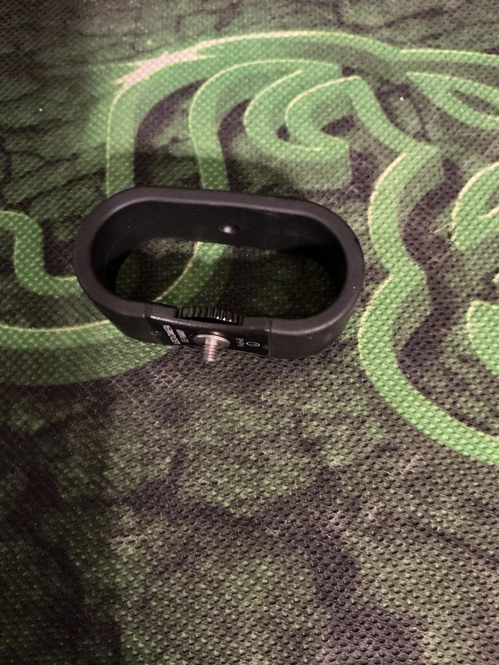 Empuñadura para dedos Leica 14646 Alemania - negra - para cámaras Leica M Foto 2 de 3