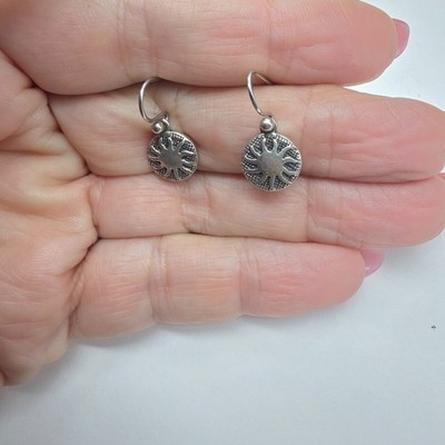 Silver Tone Metal Sun Disc Dangle Pierced Earrings Vintage