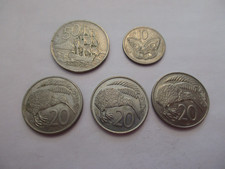 5 x Neuseeland: 50 Cents 1976, 20 Cents 1979, 1982 und 1988, 10 Cents 1980