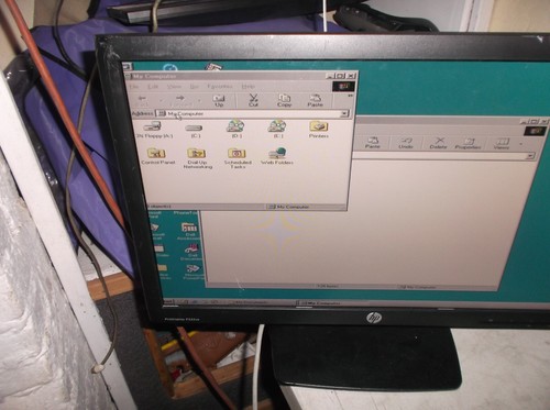 Dell Dimension XPS T750r PC Tower 512MB MEMORY CD-ROM 20GB HD WINDOWS 98 - Picture 4 of 12