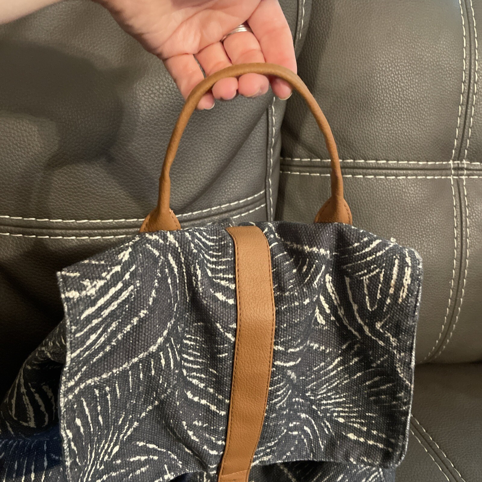 lu elle Back Pack - image 10