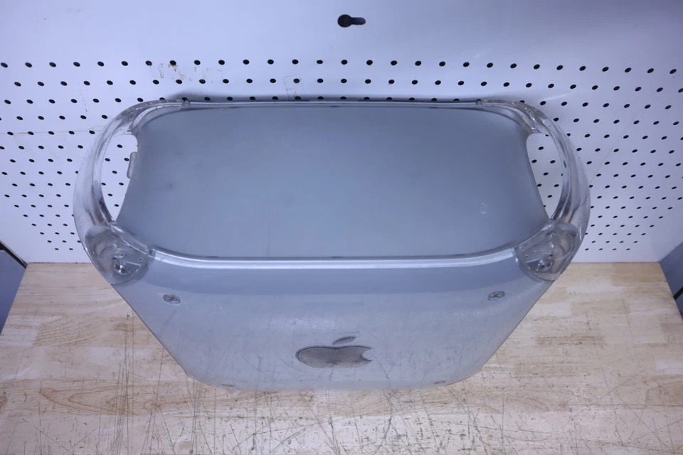 Used Apple PowerMac G4 M8493 Power PC 7455 G4 1GHz DP 1 GB RAM No HDD/No OS USA - Image 3 of 4