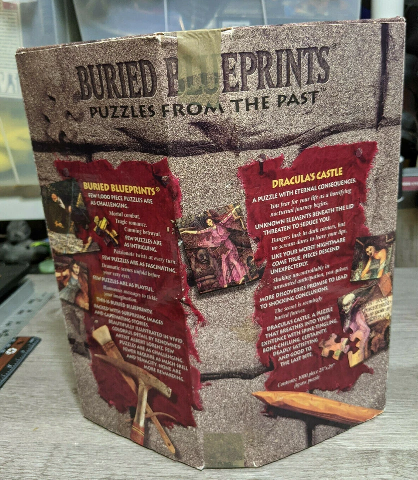 Quebra-cabeças Buried Blueprints From The Past Dracula’s Castle 1000 peças Halloween - Imagem 2 de 2