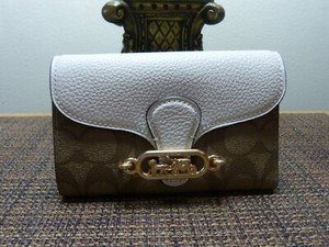 coach jade medium envelope wallet