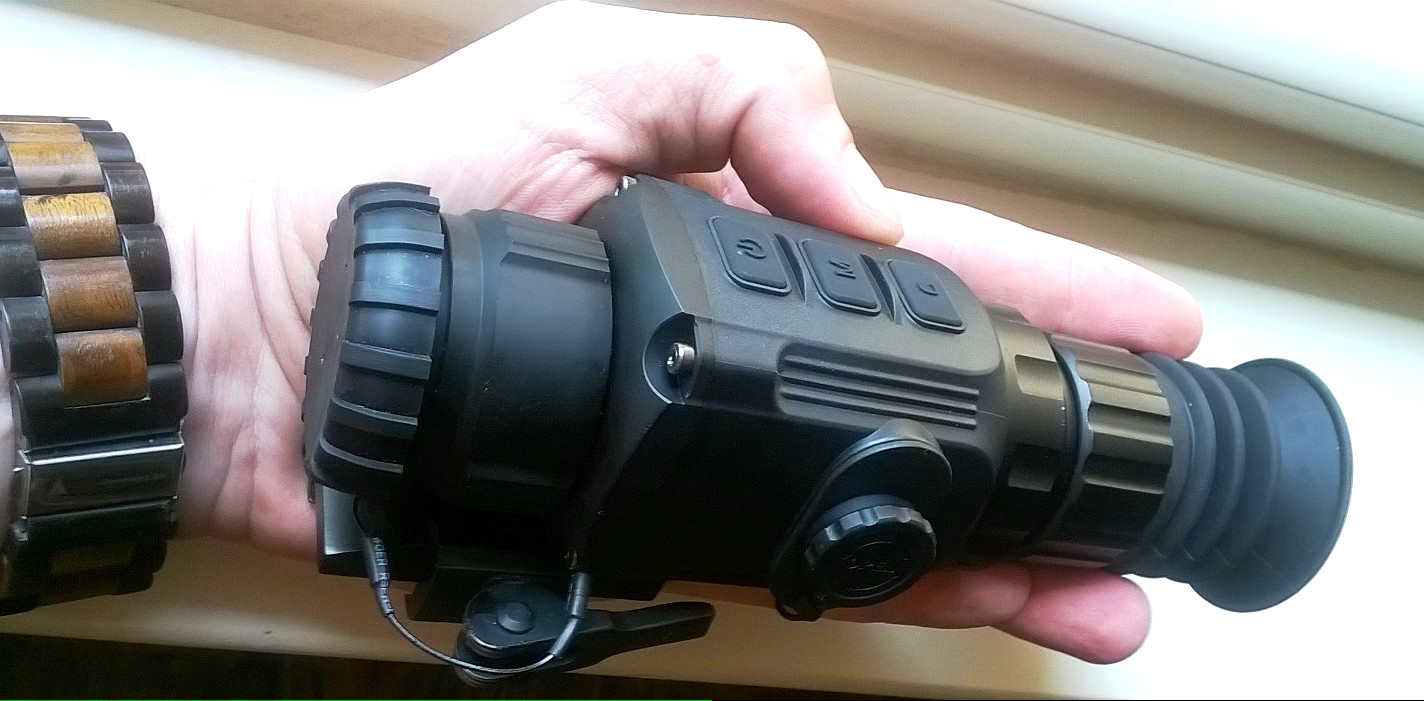 Bering Optics HOGSTER Vibe Compact Thermal Rifle Scope 1.4-5.6x25mm 50hz BE43325