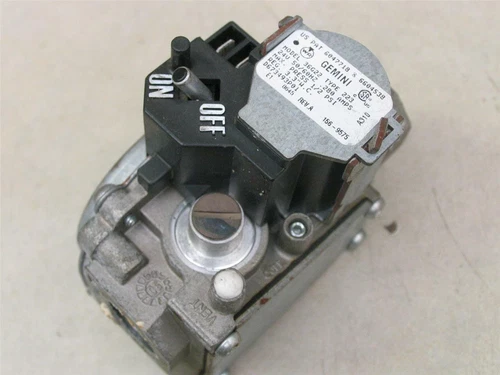 White Rodgers GEMINI 36G22 223 Furnace Gas Valve D673493P01