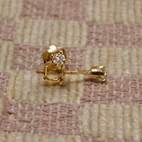 SMALL 14K YELLOW GOLD SCREW BACK 1/10 CARAT ROUND NATURAL DIAMOND STUD EARRINGS