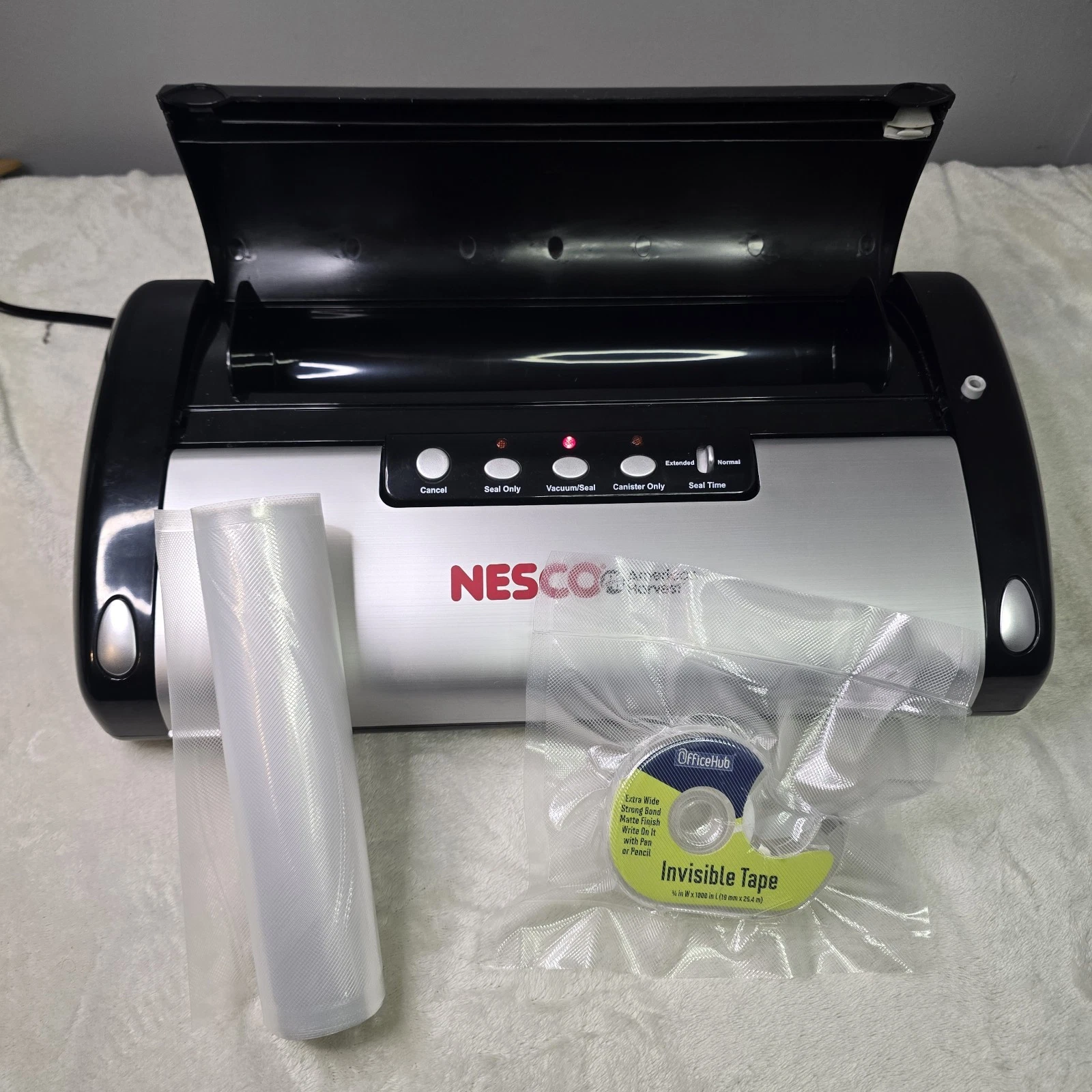 Nesco American Harvest Vacuum Sealer Food Saver 130-Watt (VS-02) TESTED