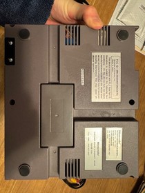 Nintendo NES video game system console w/ controller, cables WORKS