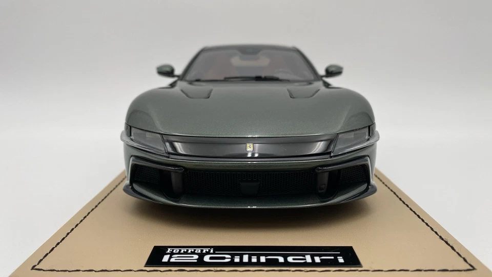  MRFE043SE MR Collection Ferrari 12 Cilindri 1/18 Verde Toscana - Immagine 2 di 4