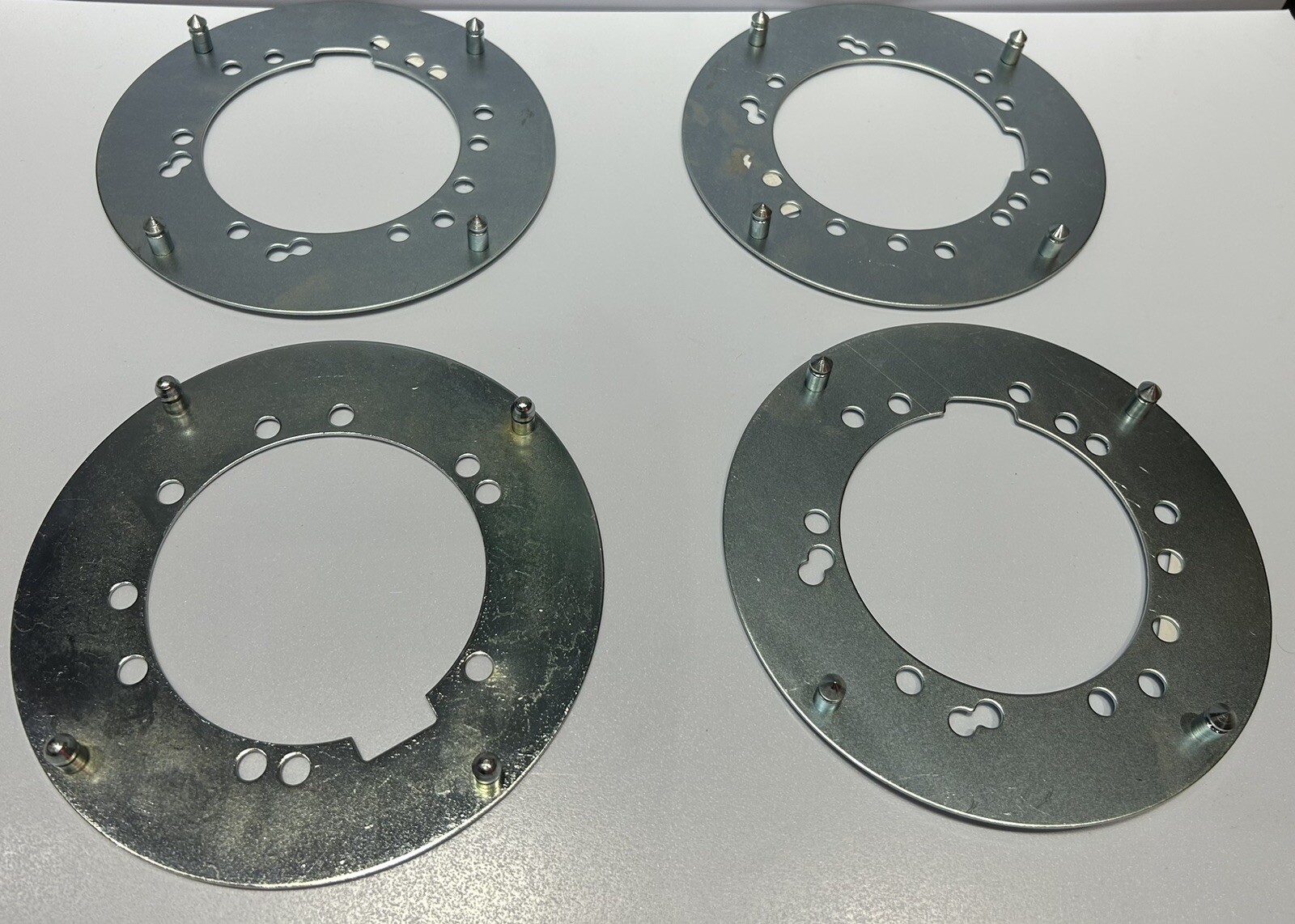 Set of 4 Universal Trailer Hubcap Mounting Adapter With Notch For8 inch