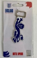 ENGLAND OFFICIAL MERCHANDISE BOTTLE OPENER 3 LIONS FOOTBALL, nice item, new