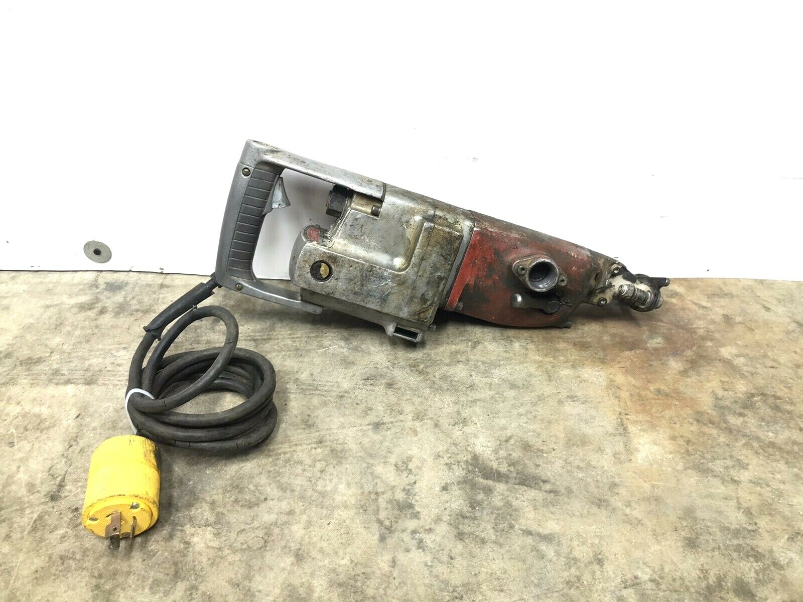 MILWAUKEE 5300 HEAVY DUTY HAMMER DRILL 115V 10A 700RPM *PARTS ONLY