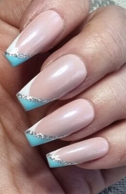 Handbemalte Presse auf falsche Nägel Spring French 10er Set 