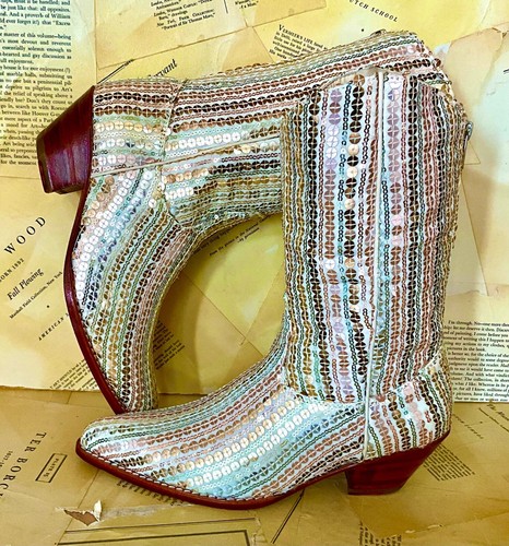 Free People MOMO Luna Sequin Boots Ivory Gold Silver Cowboy Back Zipper 39/9 NEW - Picture 6 of 12