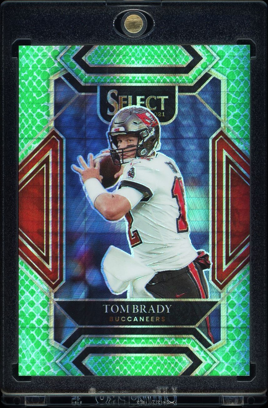 Tom Brady 2021 Panini Select #201 Club Level Dragon Scale Prizm /89 Buccaneers