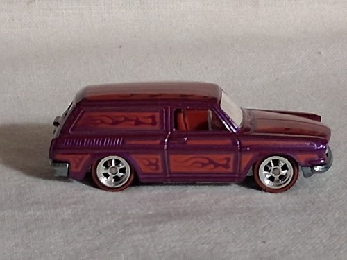 Hot wheels 1/64 🇨🇵 GARAGE Custom 69 Volkswagen Squareback 03/06