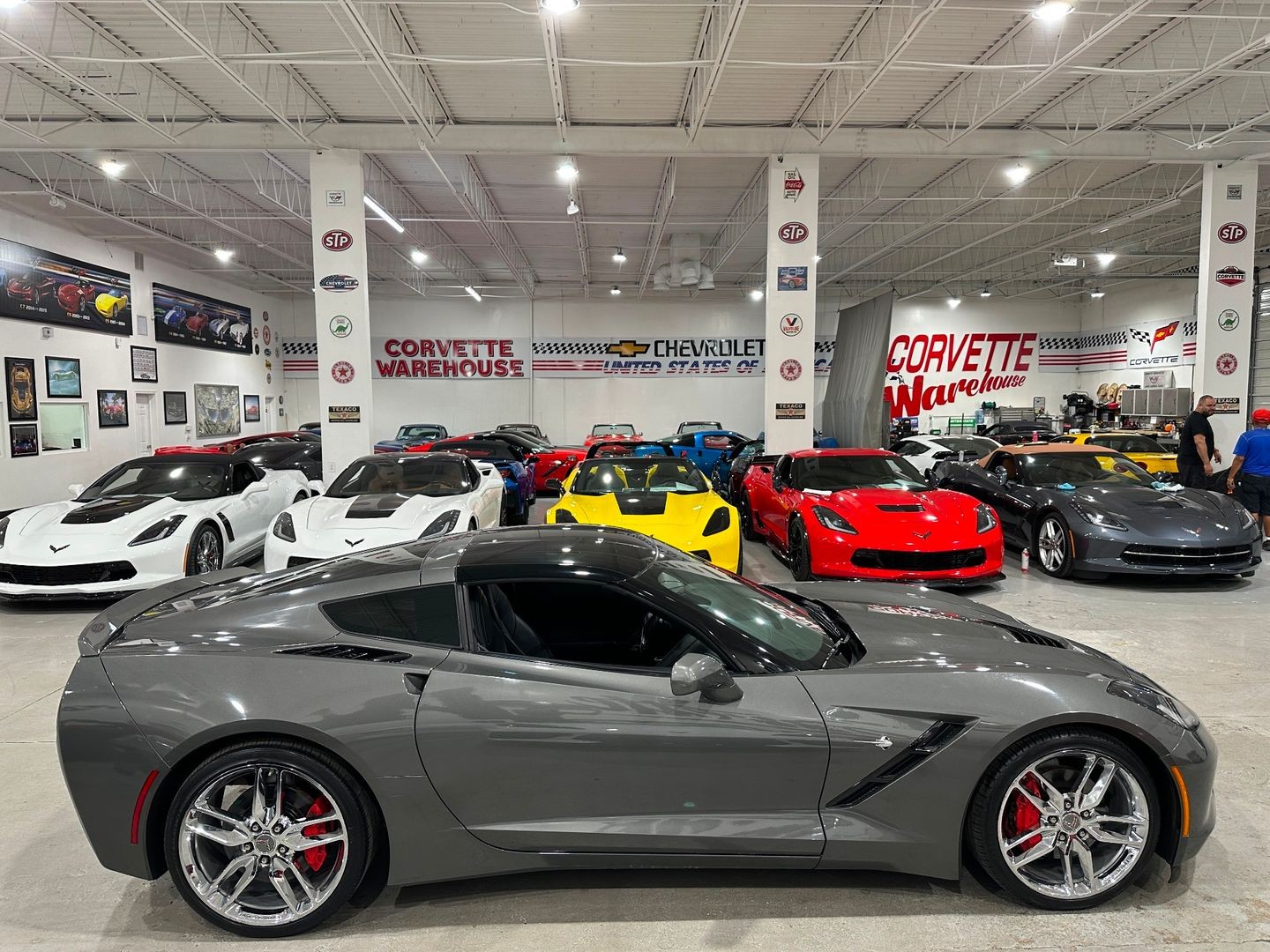 2016 Gray Chevrolet Corvette   | C7 Corvette Photo 7