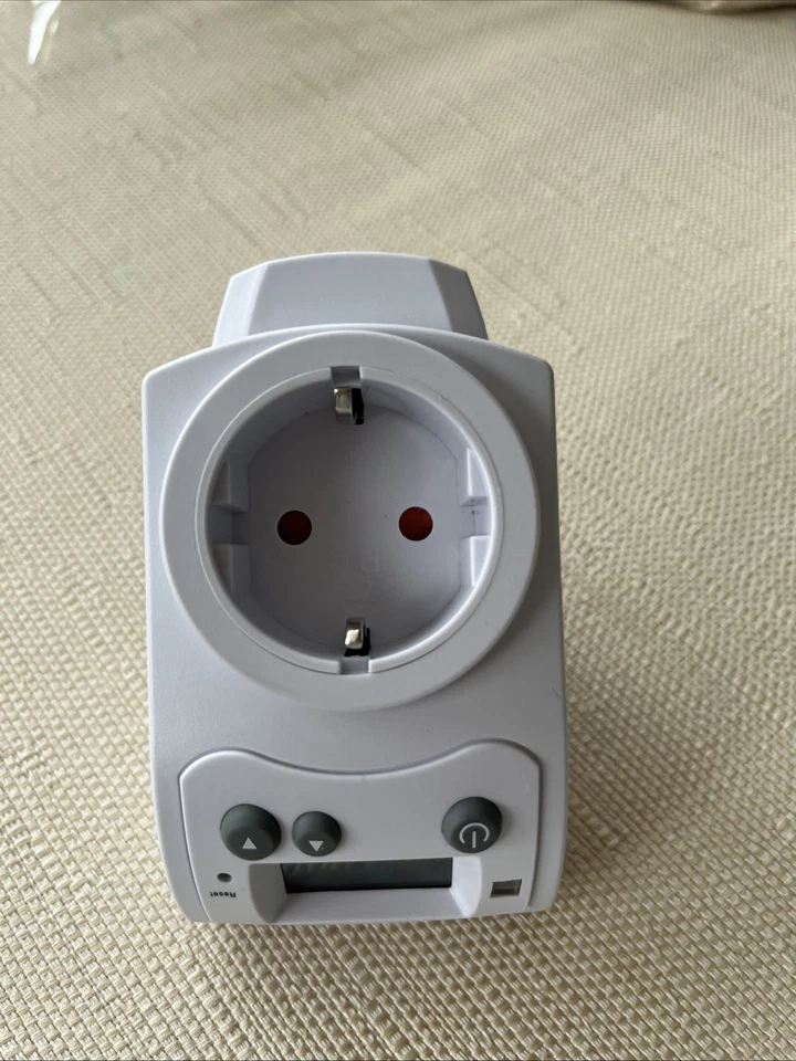 Thermostat adapter plug / Zwischenstecker Thermostat 230V AC 50-60Hz Max 16A