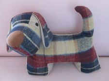 CELTIC WEAVERS RUSTIC COLOURED TARTAN DOGGY DOORSTOP  IN EXCELLENT CONDITION