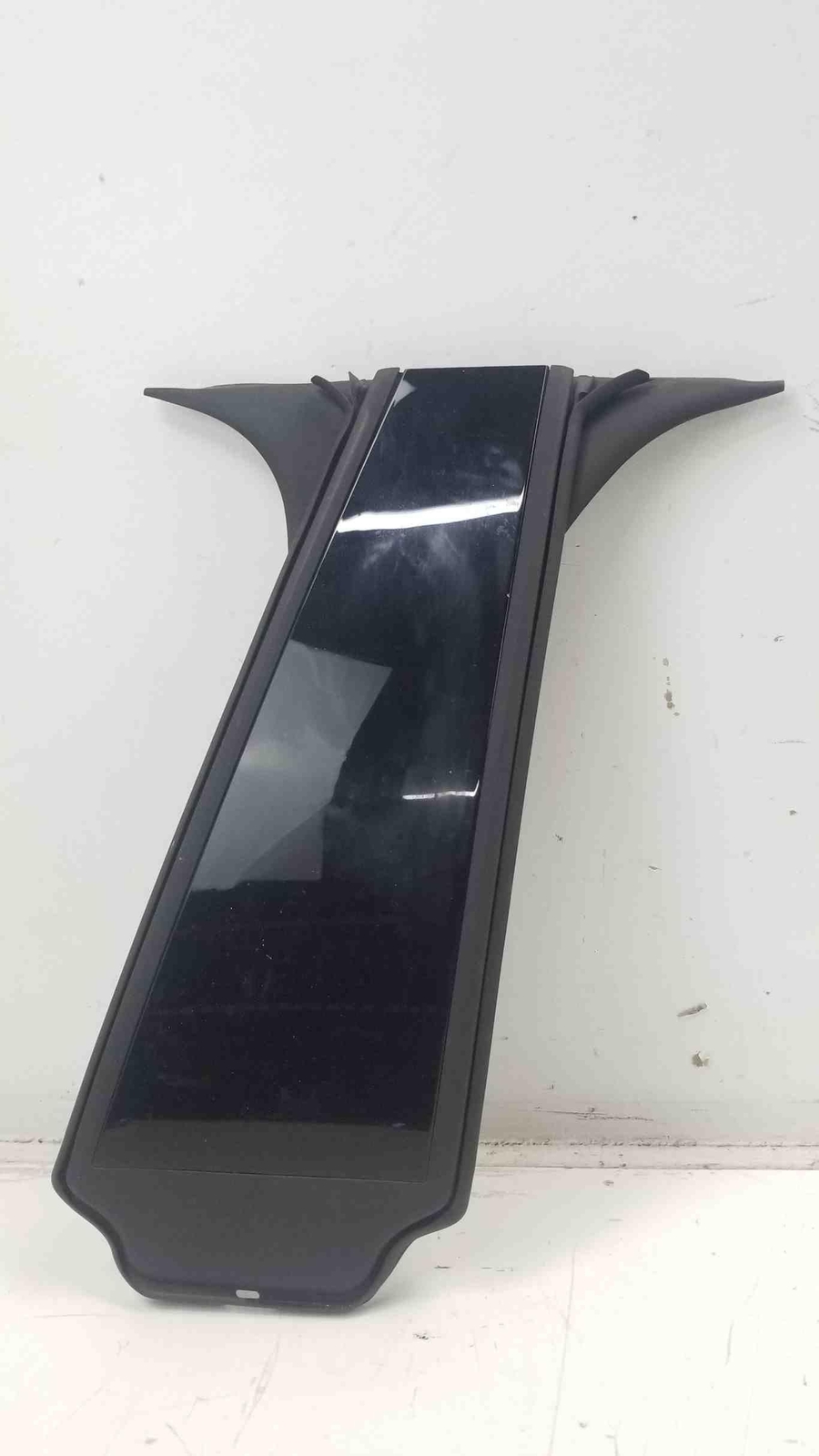 20 21 22 BMW 228IX Cover column B door front left LH PN  