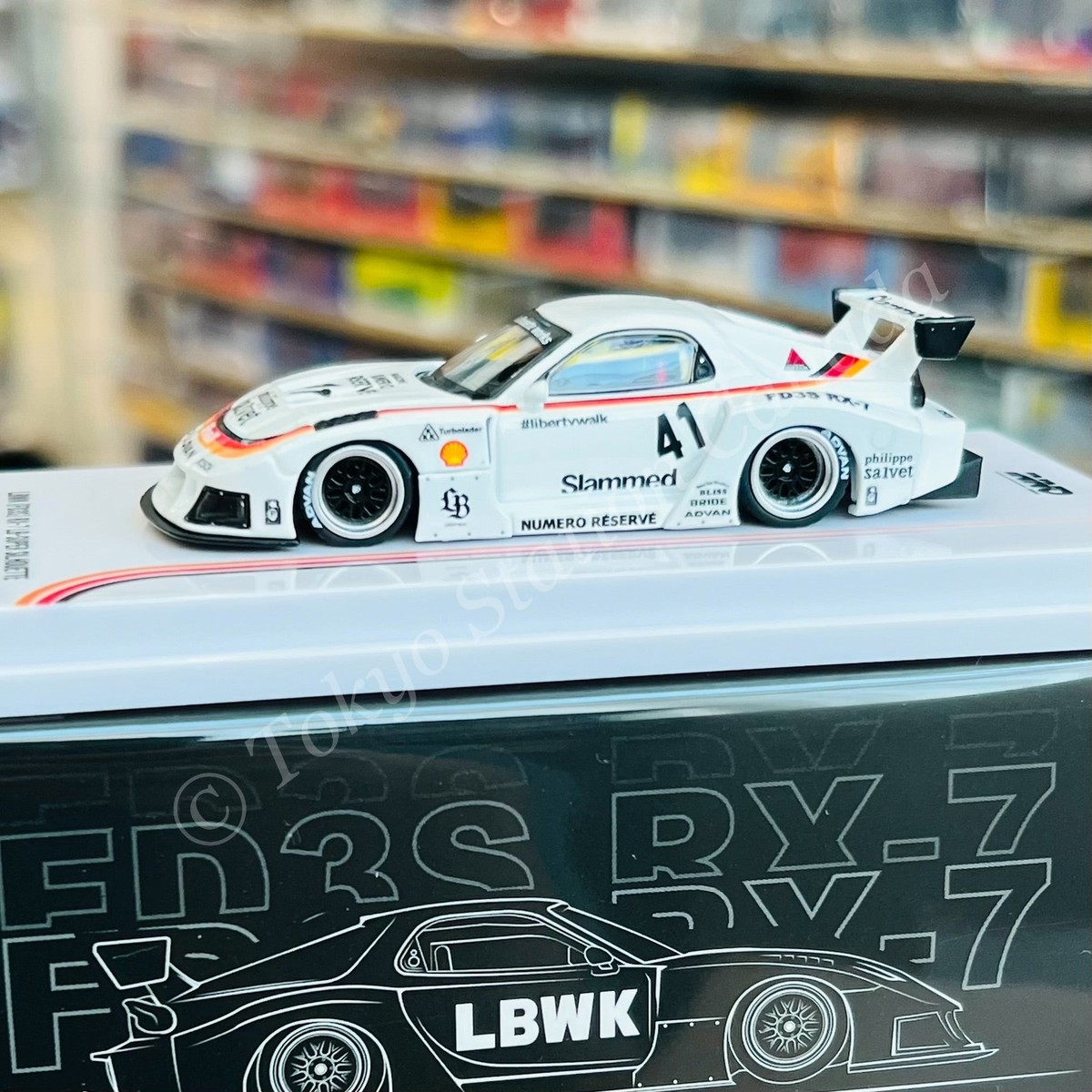 INNO64 1/64 MAZDA RX7 (FD3S) LB-SUPER SILHOUETTE - White INNO64 1/64 MAZDA RX7 (FD3S) LB-SUPER SILHOUETTE - White