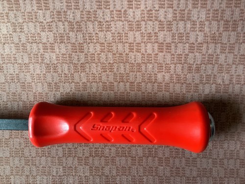 new Snap-On 18 Inch Striking Pry Bar In Classic Red - Picture 2 of 16