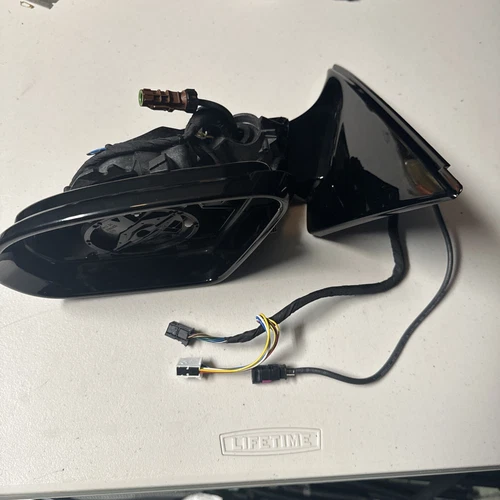 Mercedes S Class- Left Mirror Frame 222-810-63-01. New Folding Motor
