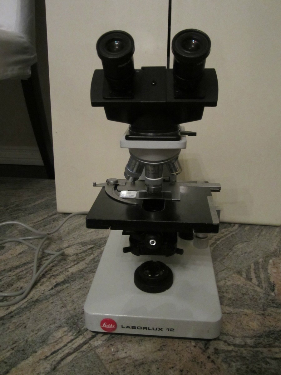 LEITZ MICROSCOPE LABORLUX 12 OPTICS OBJECTIVES POWER UP AND