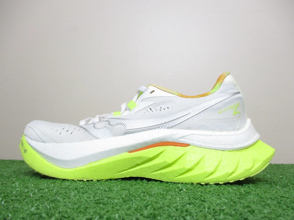 Tênis Saucony Endorphin Speed 4 Feminino 8 Médio B Branco Sunny S10940-30 - Imagem 3 de 4