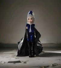 Winx Club Icy Trix Witch Doll 2004 Clone Disney Doll Hybrid Ooak fatto a mano C312