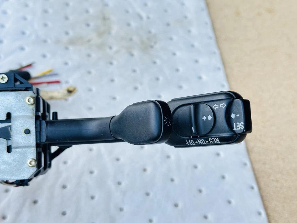 Audi A4 1996-1999 FARO INTERMITENTE INTERRUPTOR DE CONTROL LIMPIAPARABRISAS OEM Foto 3 de 4